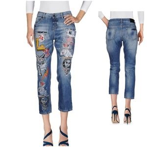 Level UP ⭐ JEANS